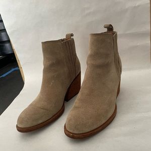 Kork-Ease cowboy style Chelsea bootie